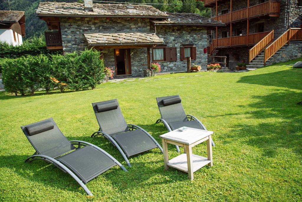 Le Petit Coeur Residence De Montagne La Salle Esterno foto
