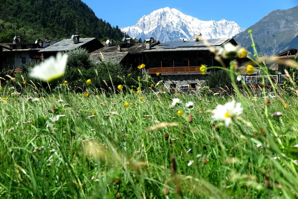 Le Petit Coeur Residence De Montagne La Salle Esterno foto