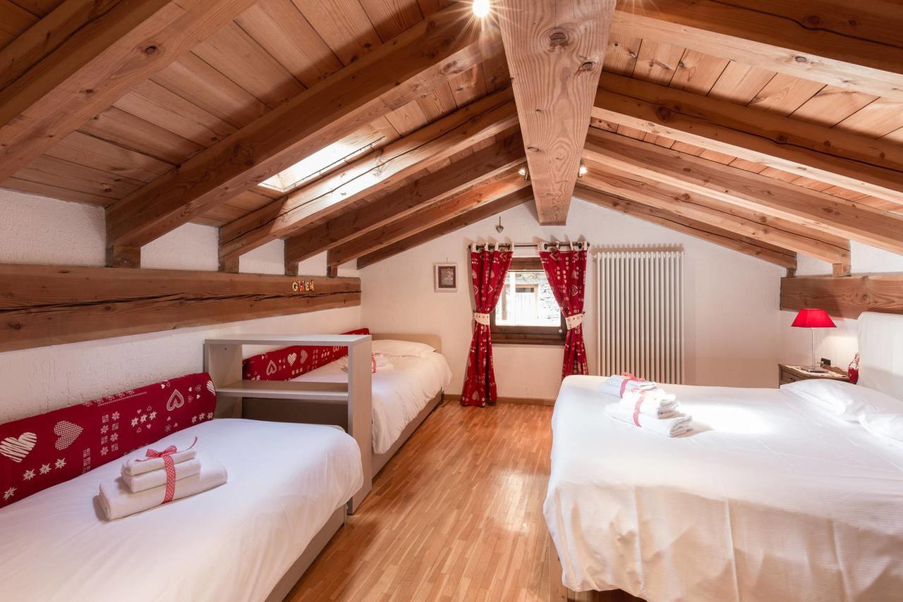 Le Petit Coeur Residence De Montagne La Salle Esterno foto